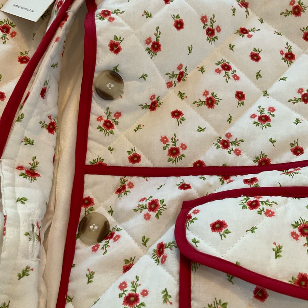 NWT 7 for All Mankind Quilted Flowers Red and White Jacket Coat - Picture 6 of 8